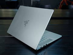 As promised, Razer is now shipping the Blade 15 in Mercury White (Source: Razer)