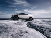 The Cybertruck features 17 inches of ground clearance. (Image source: Tesla)