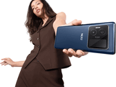 The Nuu B40 5G features a secondary AMOLED display