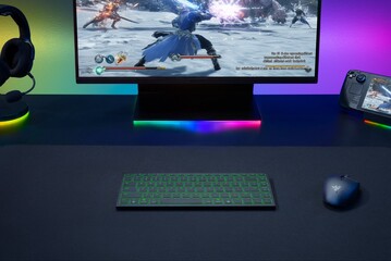 Razer Joro gaming keyboard on desktop (Image source: Razer)
