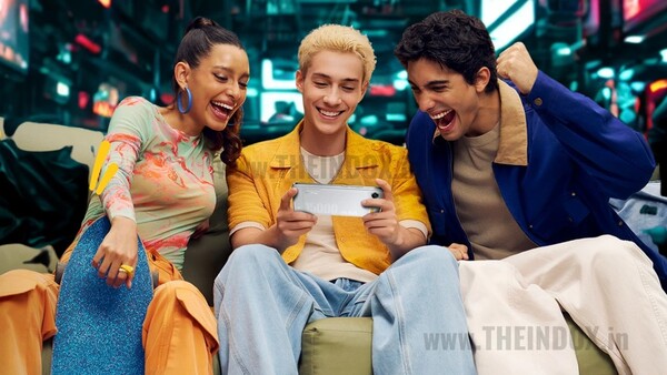 Realme's upcoming smartphone has a massive 15,000mAh battery capacity. (Image source: The Indox)