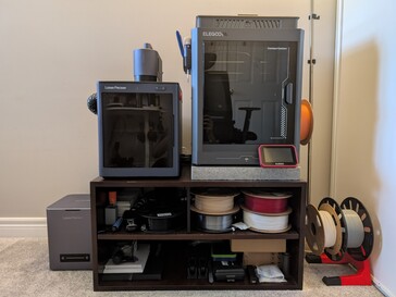 LP5 setup alongside Elegoo Centauri Carbon 3D printer.