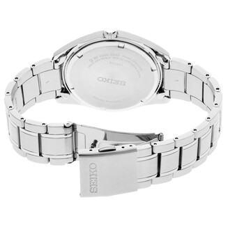 A three-fold clasp is utilized with push button release. (Image source: LongIslandWatch)