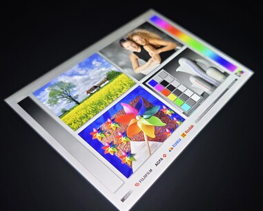 Vivo X200 Ultra smartphone viewing angles