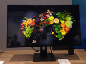 Gaming monitor prototype featuring BOE's 8K 120 Hz LCD panel (Image Source: 8KAssociation on YouTube)
