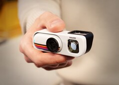 The Insta360 Go 3S comes in a retro bundle with a completely new base.
