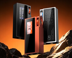 The Shanling UA6 II comes in three colors.