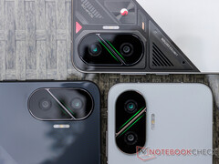 The Poco F7 can score over 2 million points on AnTuTu. Pictured: the phone in three colors. (Image source: Notebookcheck)