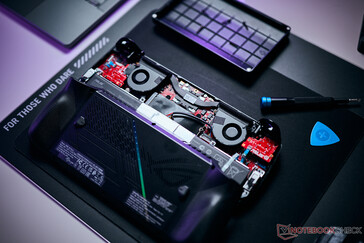 You can easily replace the new M.2-2280 SSD.