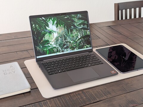 Dell Pro 7 14 P714265 review: Business with style