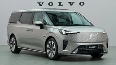Volvo has presented its first fully electric van, the EM90.