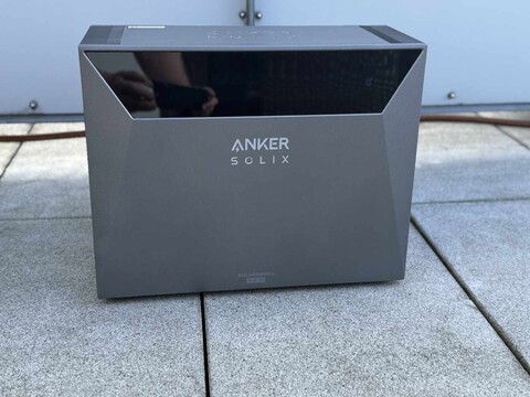 Anker Solix Solarbank 4 Pro Review
