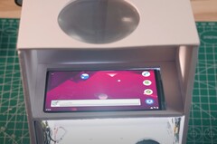 DIY projectors aren't anything new, but you don't need DIY Perks level skills to build this one (Image Source: Huy Vector via YouTube)