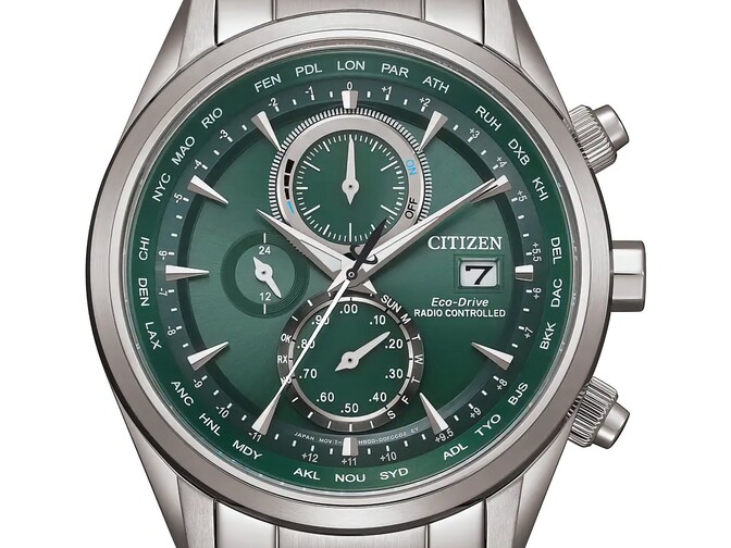 Citizen's new world-time chronograph can automatically adjust the