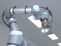 Lam Research introduces Dextro cobot to enhance semiconductor manufacturing maintenance (Image source: Lam Research)