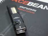 The selection switch of the Acebeam UC25 is reminiscent of competing EDC flashlights (Image source: Andreas Sebayang/Notebookcheck.com)