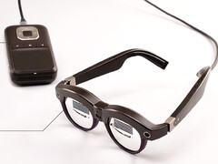 The Dynabook dynaEdge XR1 glasses enable businesses to fuse reality and information. (Image source: Dynabook)