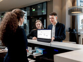 The Philips 24B2D5300 in a customer-focused situation