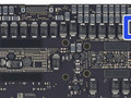 CPU VRMs in the Core i9 MacBook Pro are devoid of any thermal interface. (Source: iFixit / MacRumors)