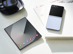 The Galaxy Z Fold6 and Galaxy Z Flip6 are the latest devices to receive One UI 7 Beta access. (Image source: Samsung)