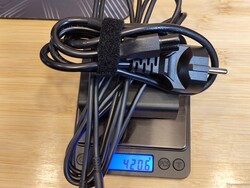 LG USB-C power supply