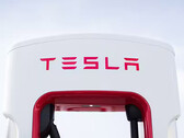 Magic Dock Superchargers will soon top up other EVs (image: Tesla)