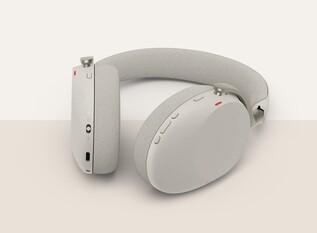 The Jabra Evolve3 85 over-ear headset. (Image source: Jabra)