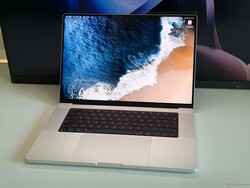 92.4 % review rating: Apple MacBook Pro 16 (2026, M5 Max SoC)