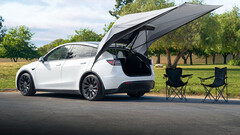 The new Model Y canopy costs $150 (Image source: Tesla)