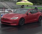 The Tesla Model S Plaid is already as quick as a cheetah on the hunt, but Miguel Roy had to take it a step further. (Image source: DragTimes via YouTube)