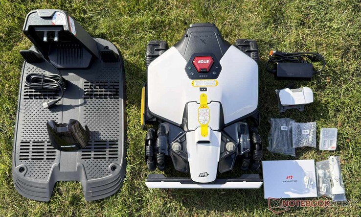 Mammotion Luba mini 2 AWD package contents