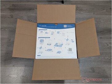 Retail box for the eufy Omni C28 robot vacuum.