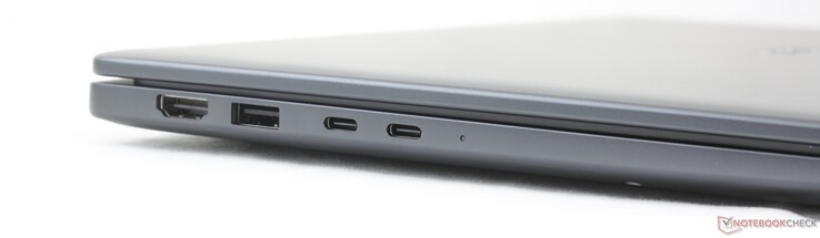 Left: HDMI 2.1, USB-A 3.2 Gen. 1, 2x Thunderbolt 4 w/ DisplaytPort 2.1 + Power Delivery
