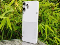 CMF Phone 2 Pro. (Image source: Daniel Schmidt)