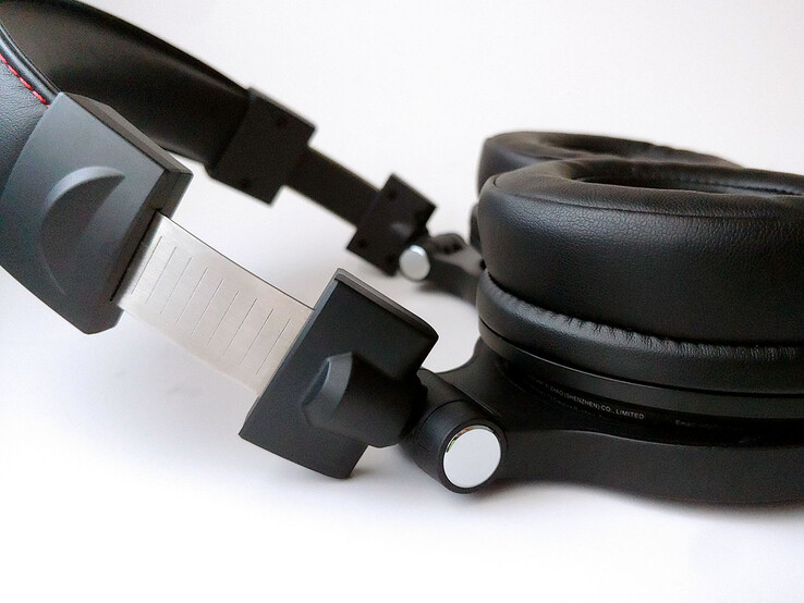 Adjustable headband. (Image source: Notebookcheck)