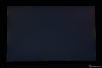 Minor uneven backlight bleeding