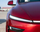 The 2026 Model Y in Ultra Red (Image source: GeekLai/Weibo)