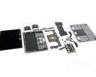 The new 2021 MacBook Pro has been disassembled in order to evaluate its repairablity (Image: iFixit)