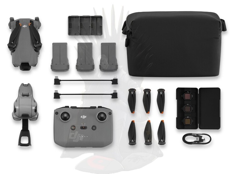 The DJI Mini 5 Pro Fly More Combo with DJI RC-N3. (Image source: @quadro-news)
