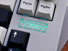 Epomaker Galaxy68 logo lighting.