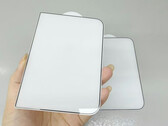 leaked images of the iPhone Ultra screen protector.