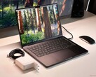 The Apple MacBook Pro is expected to be upgraded with an OLED display next year. (Image source: Notebookcheck)