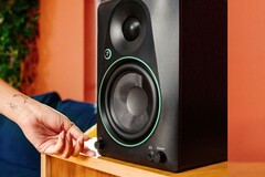 With the tone-shaping knob, one can easily transition between critical and casual listening (Image source: Mackie)