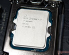 The Intel Core i7-12700K has 12 cores and 20 threads at its disposal. (Image source: NotebookCheck)