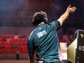 Valyn on stage at Champions Shanghai