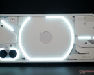 Nothing can be done about the quality of the speakers in the Phone (1). (Image source: NotebookCheck)