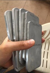 iPhone 12 mold. (Image source: @Jin_Store)