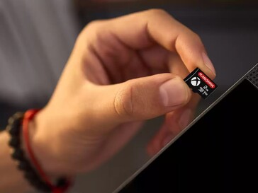 Sandisk microSD card for ROG Xbox Ally installation (Image source: Sandisk)