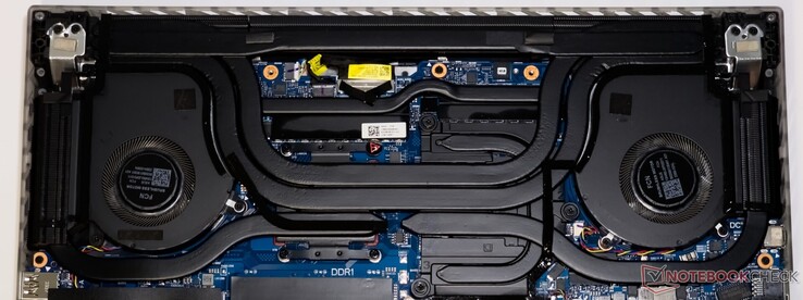 The Scar 16 uses a triple fan seven heatpipe cooling system with liquid metal on both the CPU and the GPU