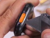Can Black Titanium hold out against a razor blade? (Image source: JerryRigEverything) 